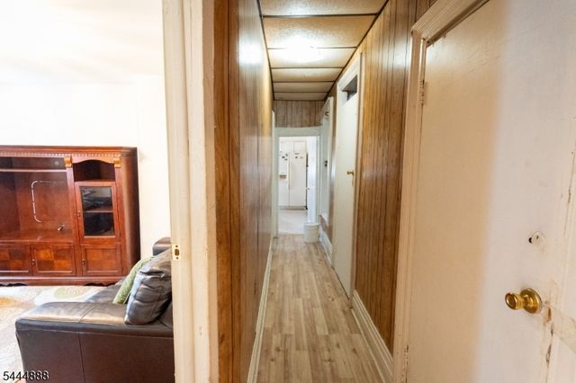 65 Taylor St, Newark City, NJ 07104