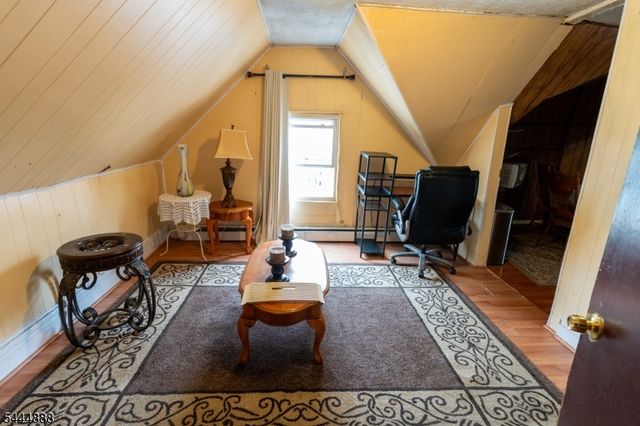 65 Taylor St, Newark City, NJ 07104