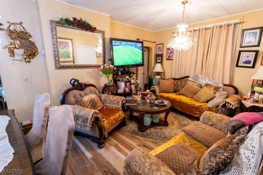 65 Taylor St, Newark City, NJ 07104 — photo 3