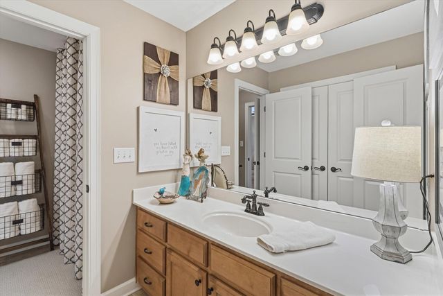 45 WATER OAK CIR, Eads, TN 38028