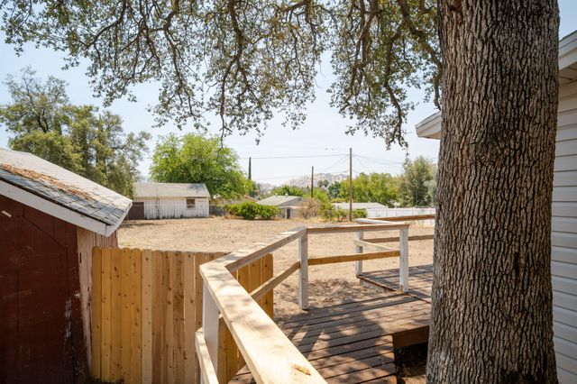 35359 Tennis Avenue, Springville, CA 93265