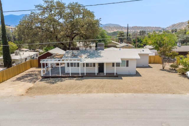 35359 Tennis Avenue, Springville, CA 93265