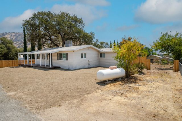 35359 Tennis Avenue, Springville, CA 93265