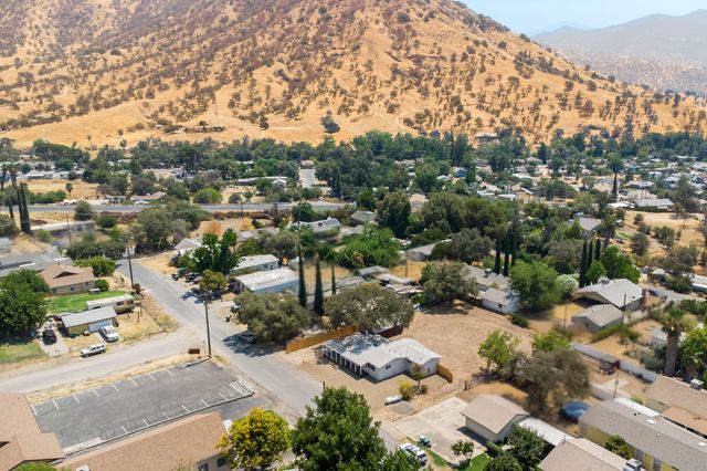 35359 Tennis Avenue, Springville, CA 93265