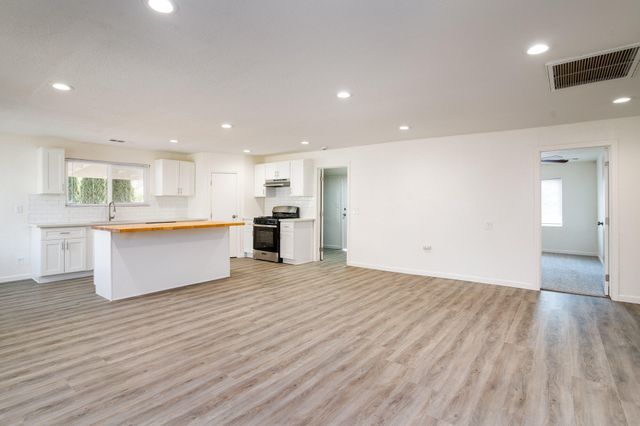 35359 Tennis Avenue, Springville, CA 93265