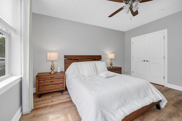 2 Harvest Dr 108, North Andover, MA 01845