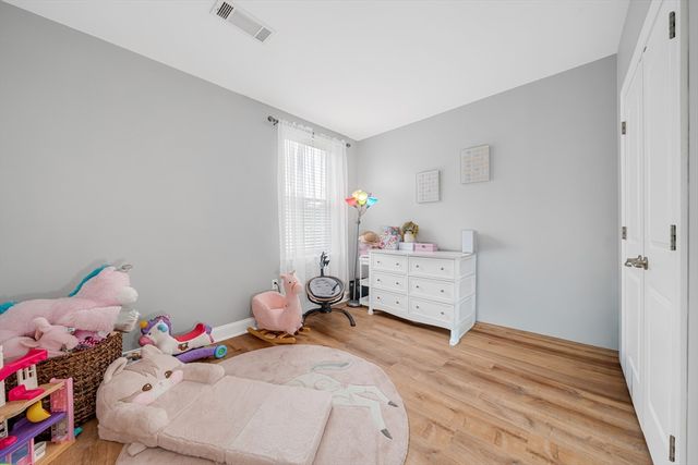 2 Harvest Dr 108, North Andover, MA 01845
