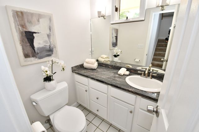 231 Fuller St 231, Brookline, MA 02446
