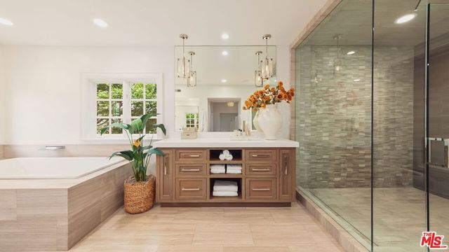 241 19th Street, Santa Monica, CA 90402