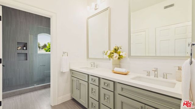 241 19th Street, Santa Monica, CA 90402