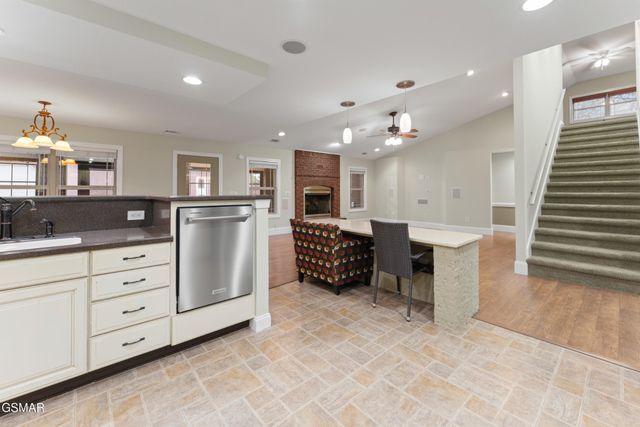 225 Piney Road, Kodak, TN 37764