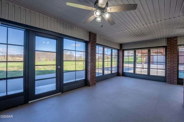 225 Piney Road, Kodak, TN 37764