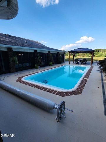 225 Piney Road, Kodak, TN 37764