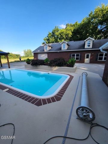 225 Piney Road, Kodak, TN 37764