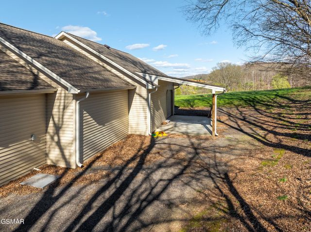 225 Piney Road, Kodak, TN 37764