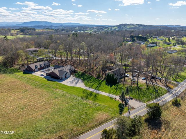 225 Piney Road, Kodak, TN 37764