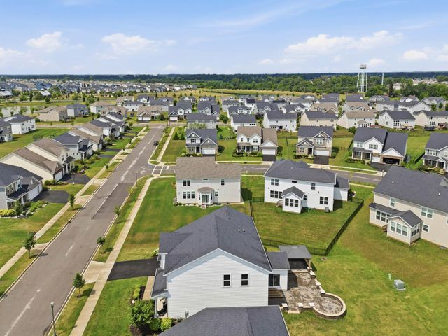 637 Bald Eagle Drive, Delaware, OH 43015
