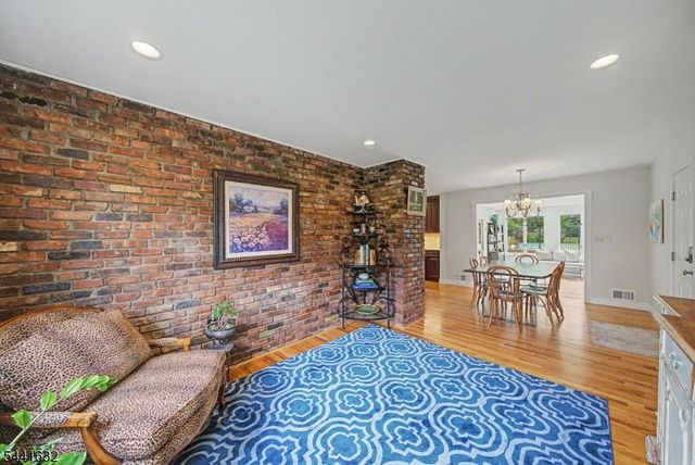 25 Lord Stirling Dr, Parsippany-troy Hills Twp., NJ 07054