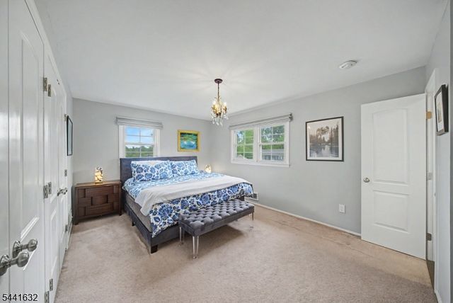 25 Lord Stirling Dr, Parsippany-troy Hills Twp., NJ 07054