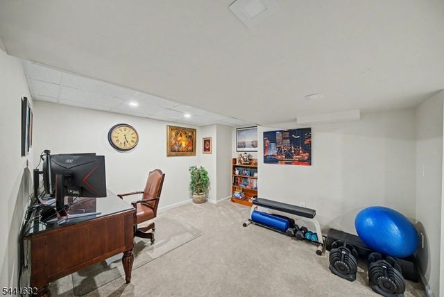 25 Lord Stirling Dr, Parsippany-troy Hills Twp., NJ 07054