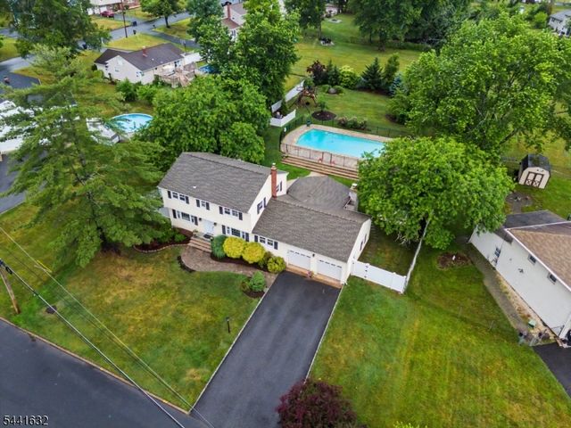 25 Lord Stirling Dr, Parsippany-troy Hills Twp., NJ 07054