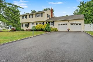 25 Lord Stirling Dr, Parsippany-troy Hills Twp., NJ 07054