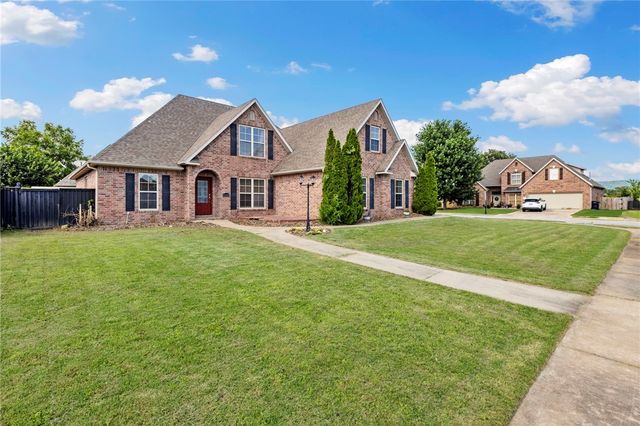 1690 Colonel Bartow Drive, Prairie Grove, AR 72753
