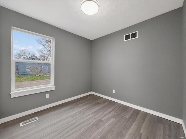 2509 Decamp Avenue, Elkhart, IN 46517