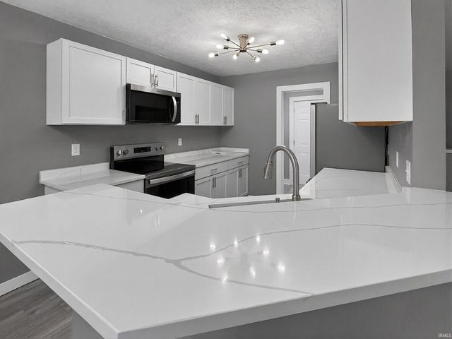 2509 Decamp Avenue, Elkhart, IN 46517