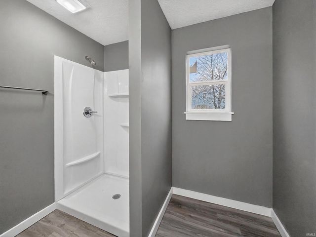 2509 Decamp Avenue, Elkhart, IN 46517