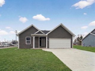 2509 Decamp Avenue, Elkhart, IN 46517