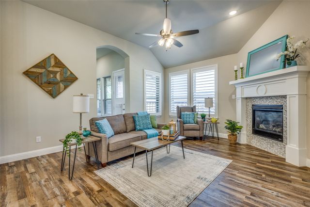 8205 San Bernard Trail, Mckinney, TX 75071