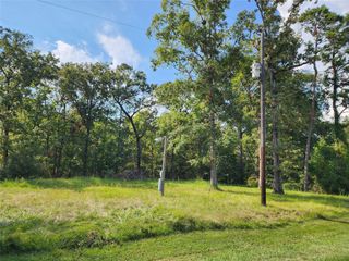 120 Paris Circle, Point Blank, TX 77364