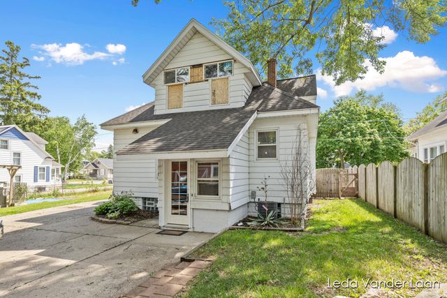 2511 Wyoming Avenue, Wyoming, MI 49519