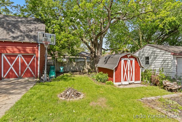 2511 Wyoming Avenue, Wyoming, MI 49519