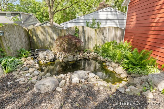 2511 Wyoming Avenue, Wyoming, MI 49519