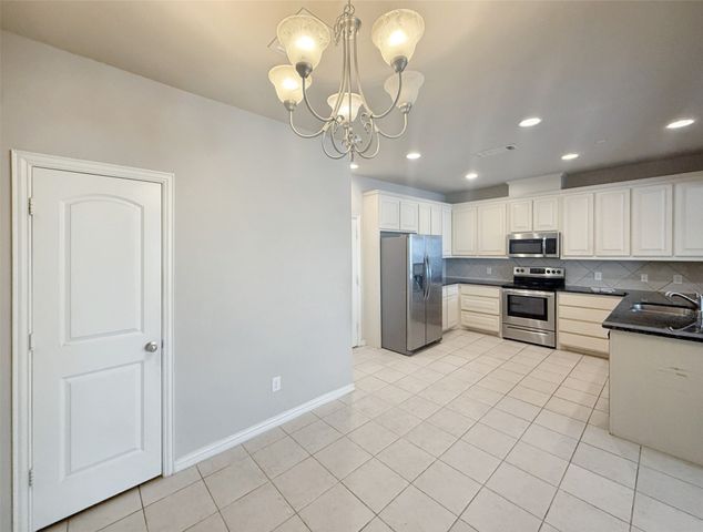 2563 Adam Lane, Lewisville, TX 75056