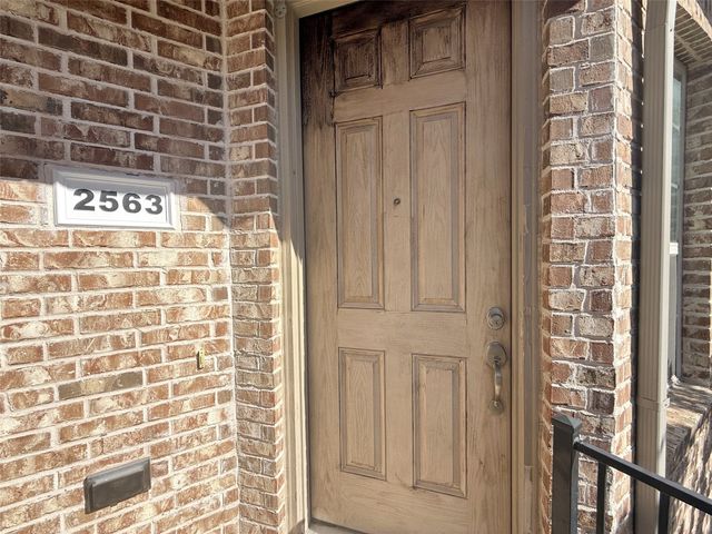2563 Adam Lane, Lewisville, TX 75056
