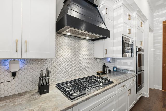 10230 EVERGREEN MANOR CV, Lakeland, TN 38002