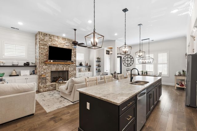 10230 EVERGREEN MANOR CV, Lakeland, TN 38002