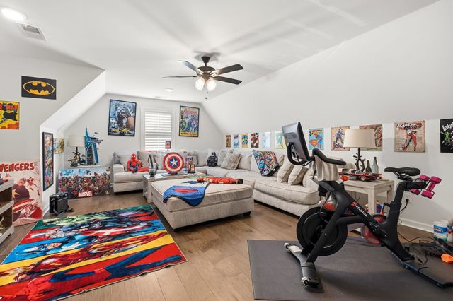 10230 EVERGREEN MANOR CV, Lakeland, TN 38002