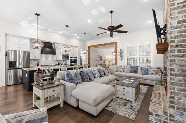 10230 EVERGREEN MANOR CV, Lakeland, TN 38002