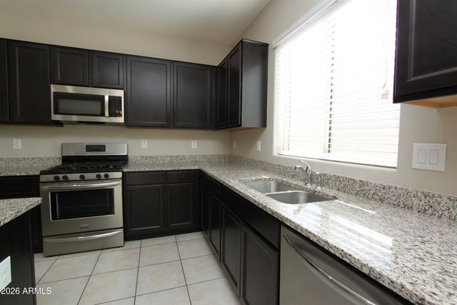 43522 W SNOW Drive, Maricopa, AZ 85138