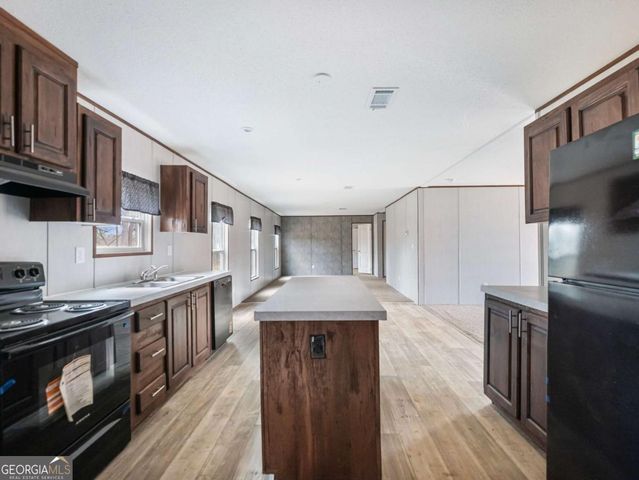 7676 Pea Ridge Road, Lula, GA 30554