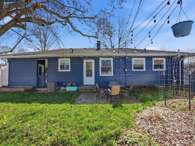 1181 Kay Parkway, Ann Arbor, MI 48103