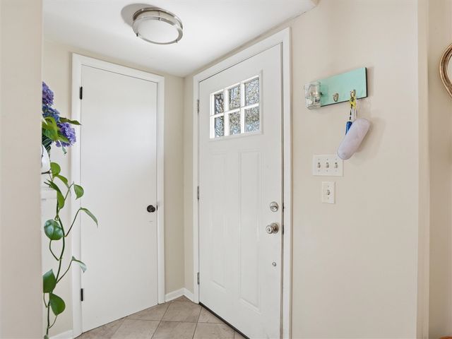1181 Kay Parkway, Ann Arbor, MI 48103