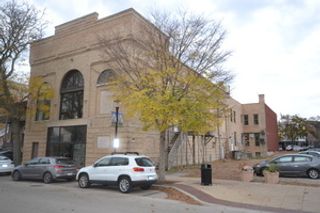 77 S Riverside Drive, Elgin, IL 60120