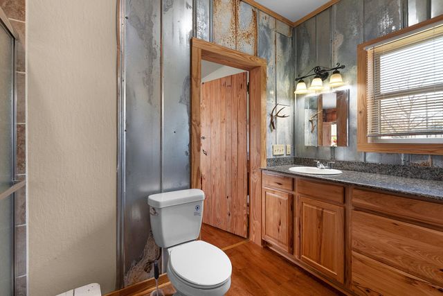 303 Lakeshore LOOP, Tow, TX 78672