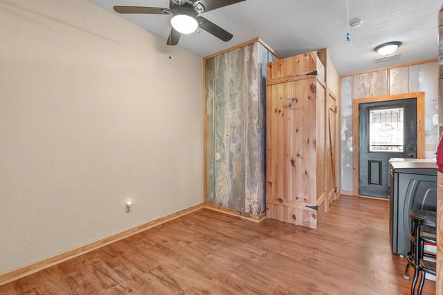 303 Lakeshore LOOP, Tow, TX 78672