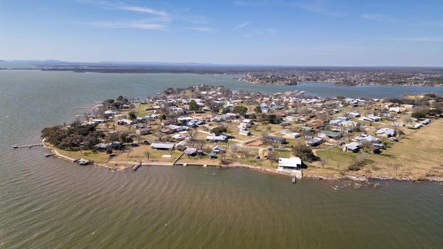 303 Lakeshore LOOP, Tow, TX 78672